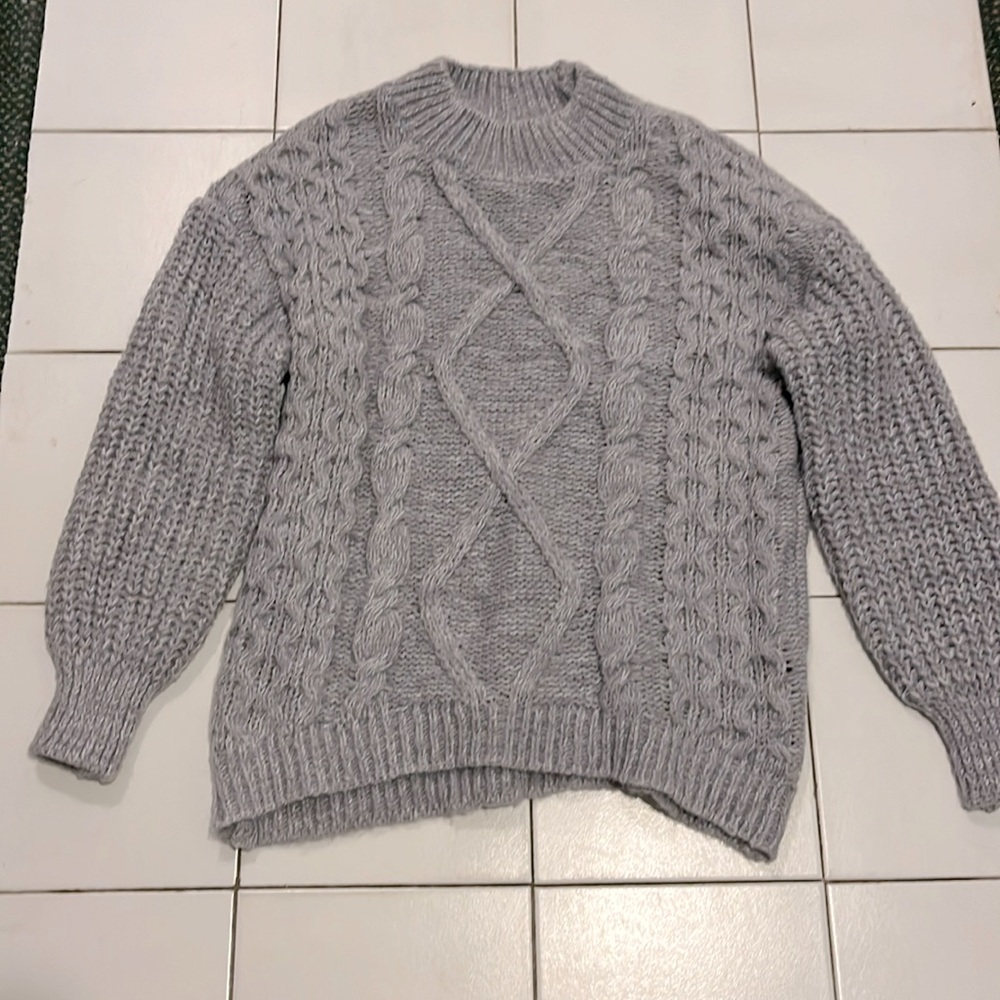 Women’s Grey sweater